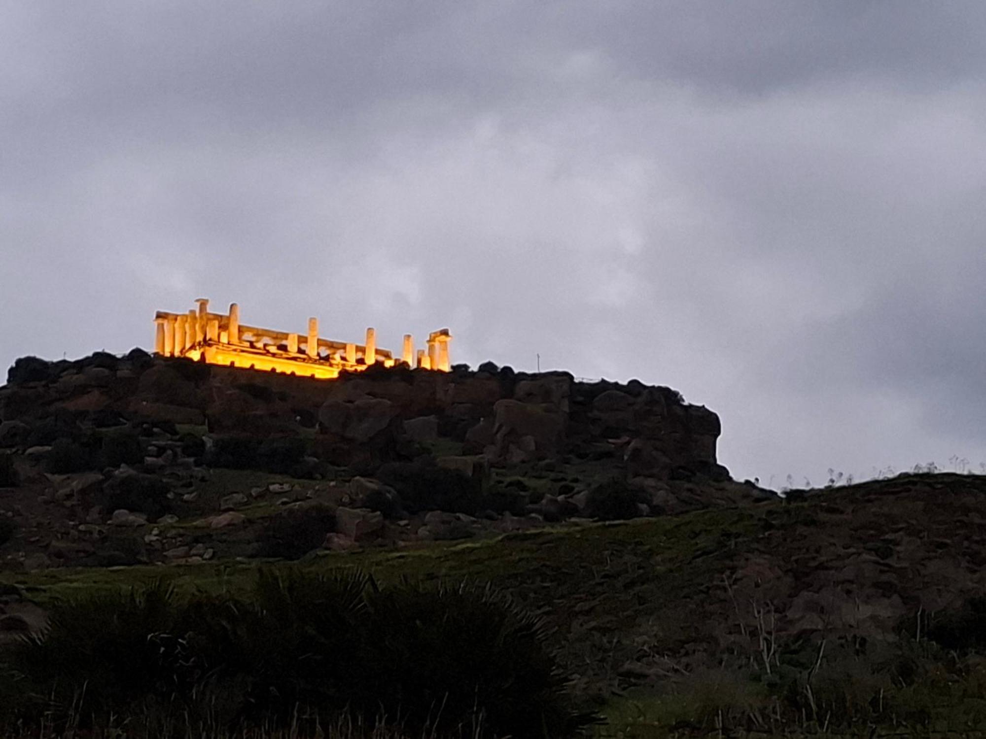 B&B Le Lumie "Il Cortiletto Del Centro" Agrigento Eksteriør billede