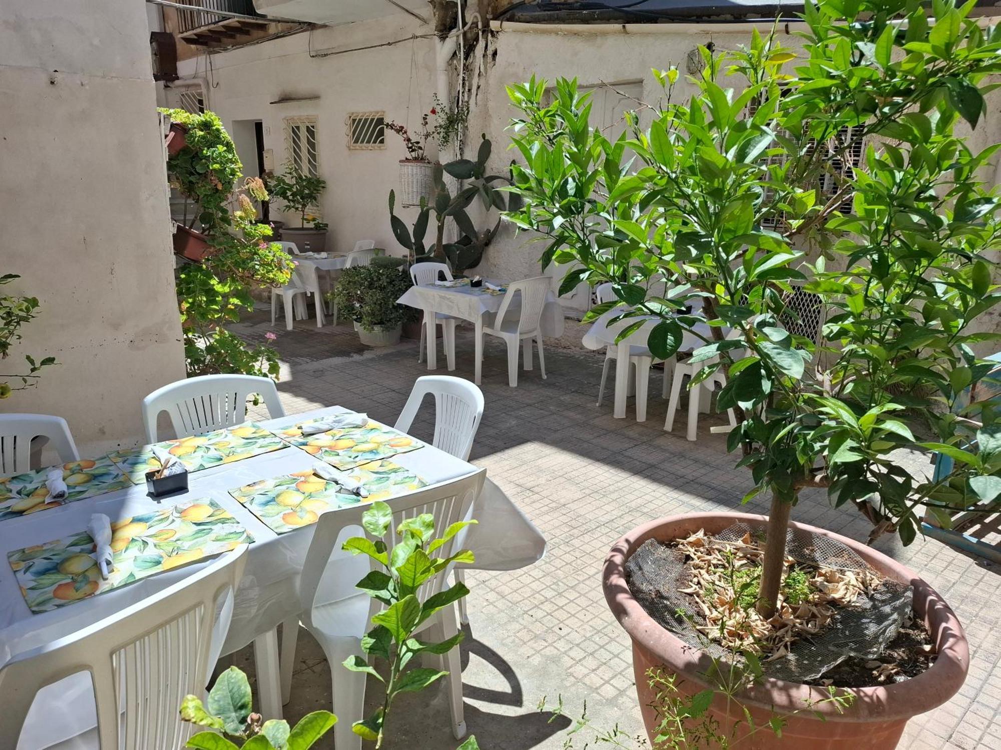 B&B Le Lumie "Il Cortiletto Del Centro" Agrigento Eksteriør billede